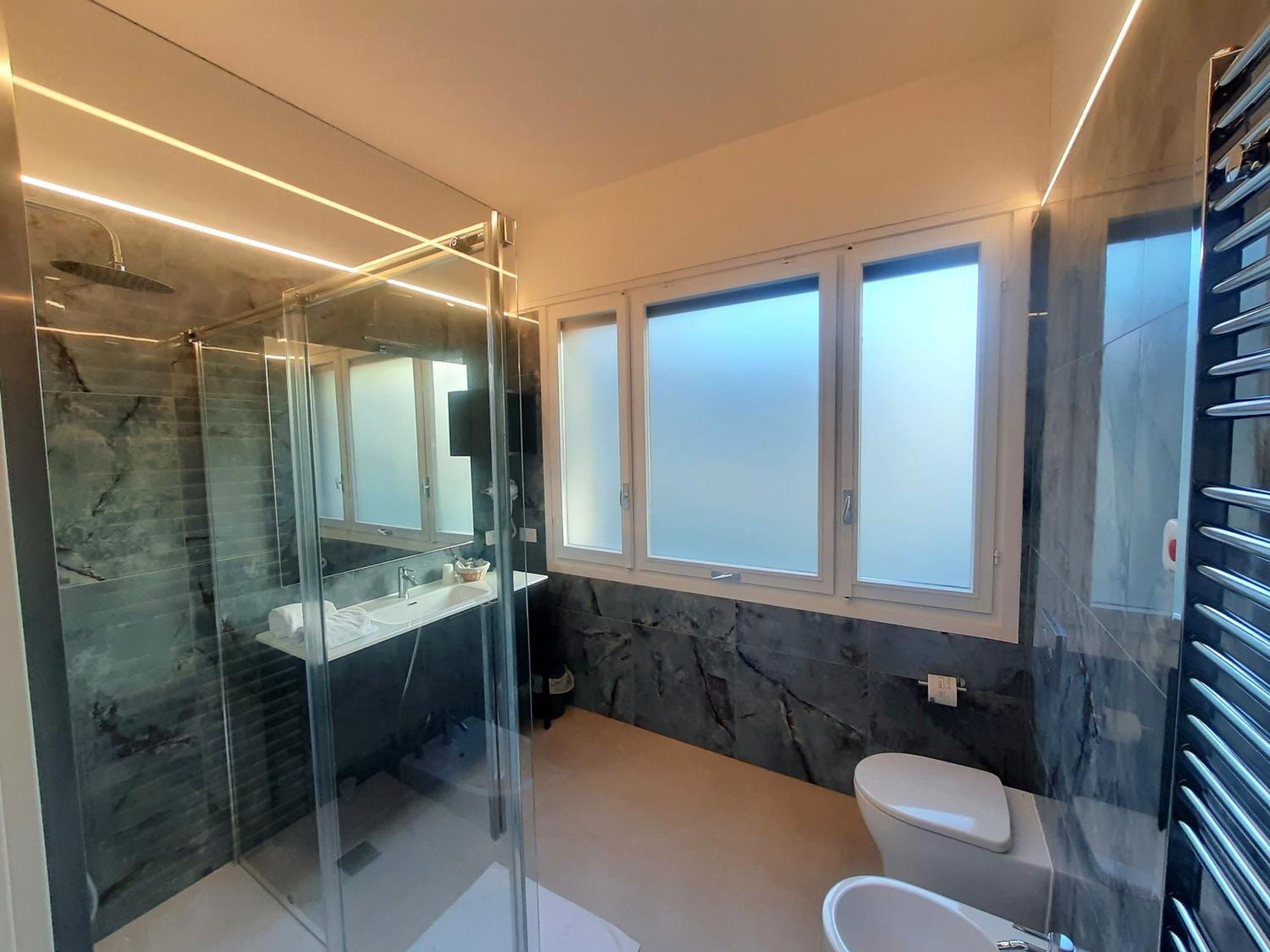 Mako Suites - Centro E Stazione مونزا المظهر الخارجي الصورة