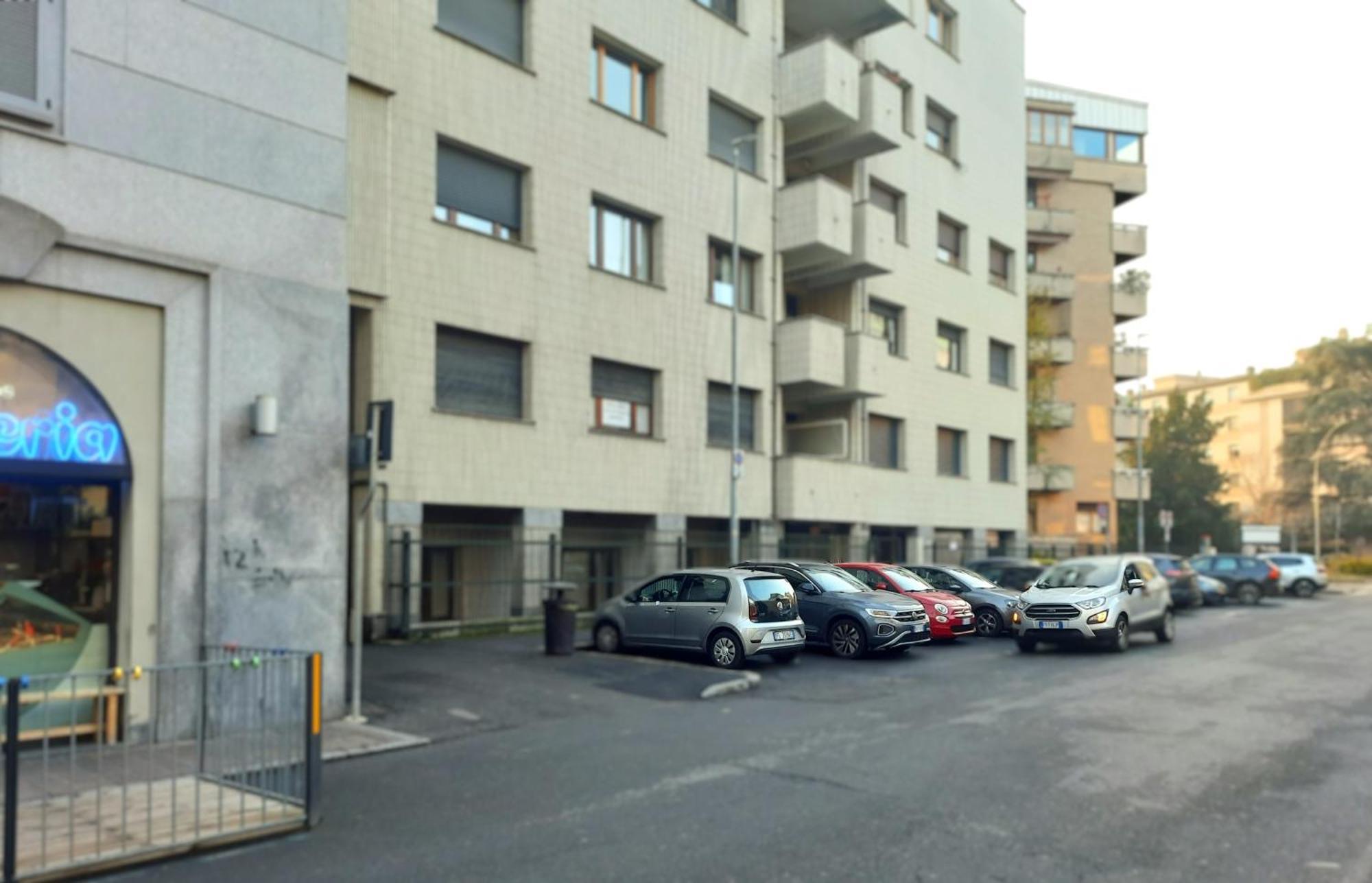Mako Suites - Centro E Stazione مونزا المظهر الخارجي الصورة